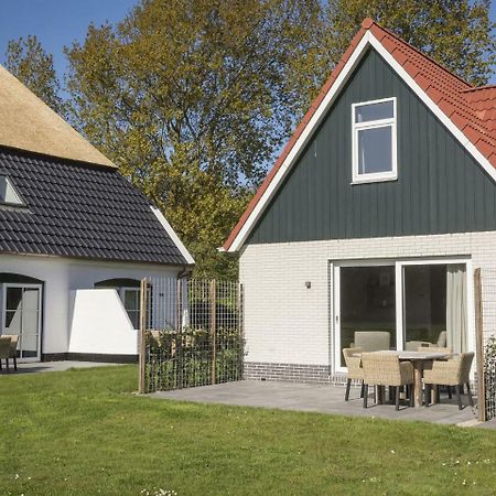 Modern Bungalow In De Cocksdorp With Terrace Exterior photo